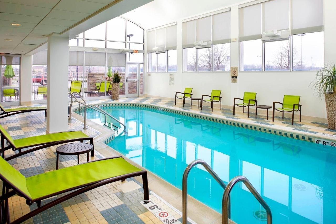 Springhill Suites By Marriott Chicago Waukegan/Gurnee Екстериор снимка