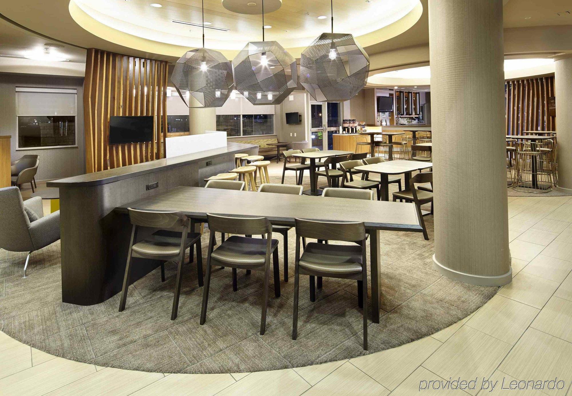 Springhill Suites By Marriott Chicago Waukegan/Gurnee Екстериор снимка