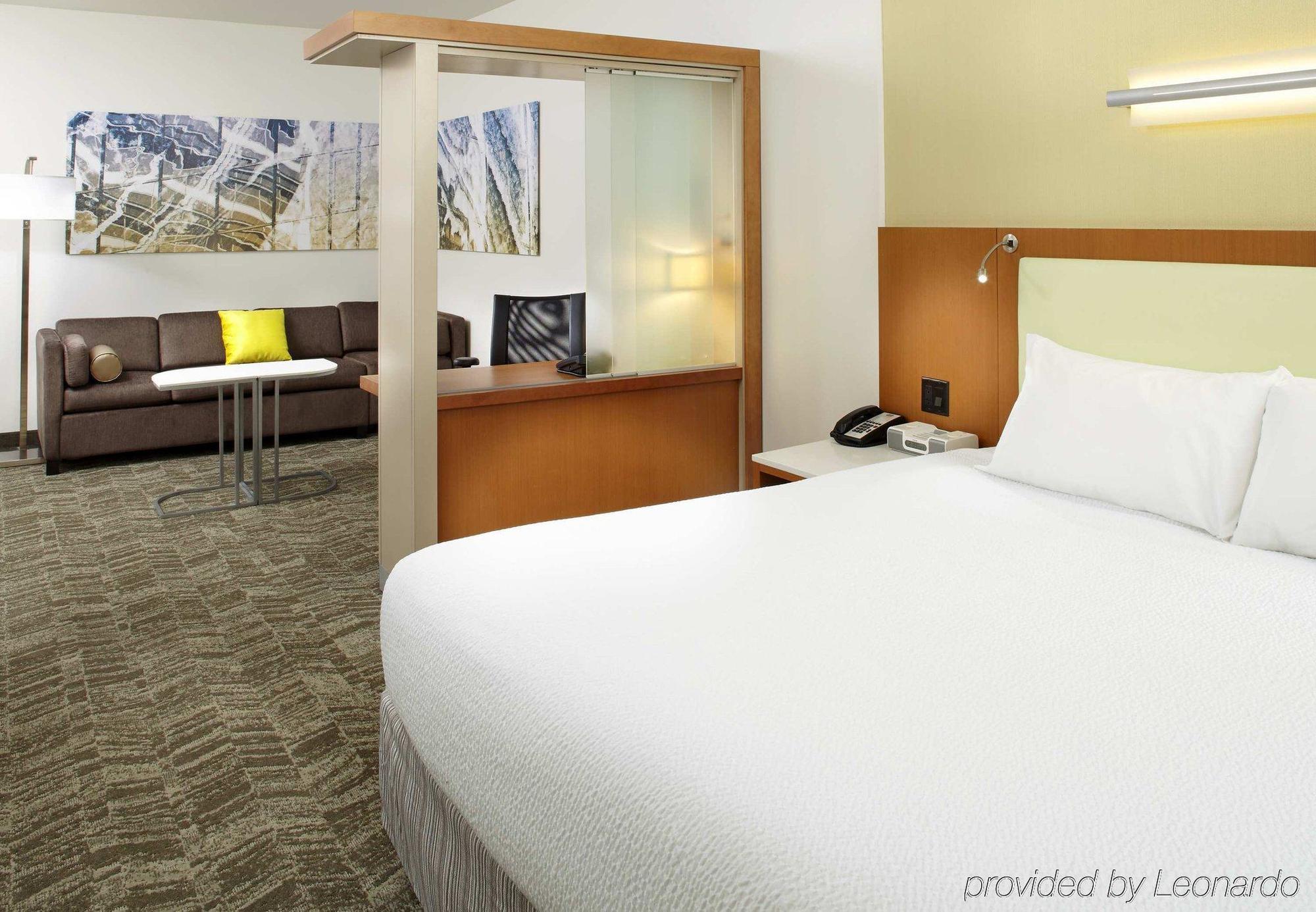 Springhill Suites By Marriott Chicago Waukegan/Gurnee Екстериор снимка