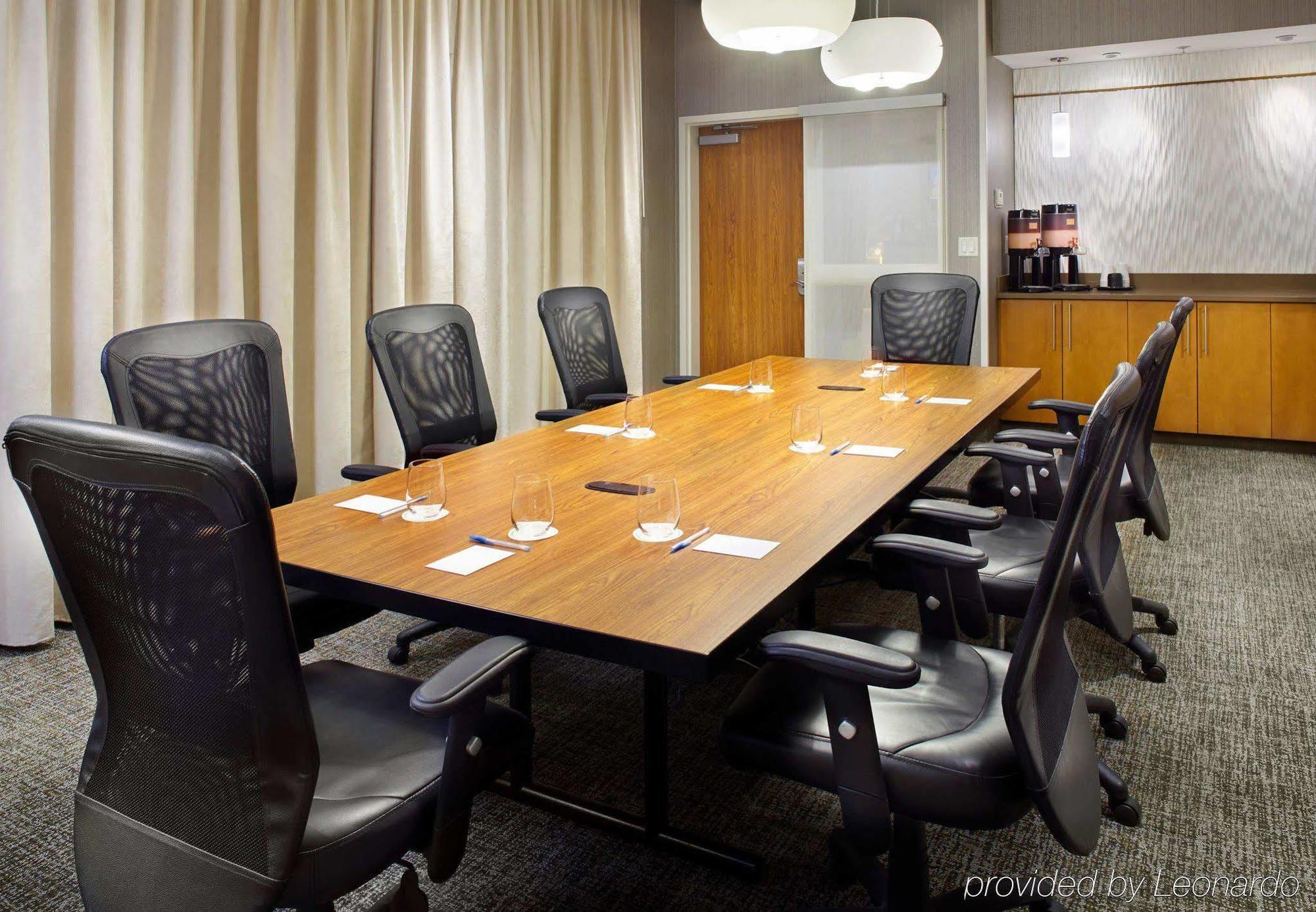 Springhill Suites By Marriott Chicago Waukegan/Gurnee Екстериор снимка